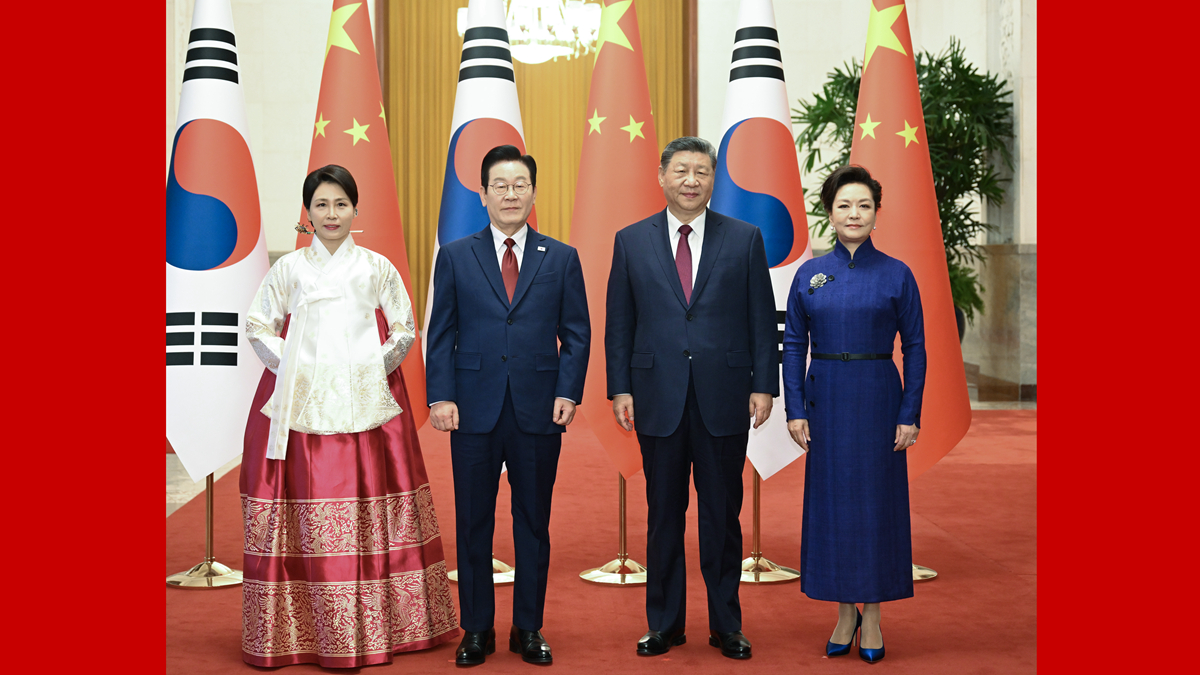 习近平同韩国总统李在明举行会谈